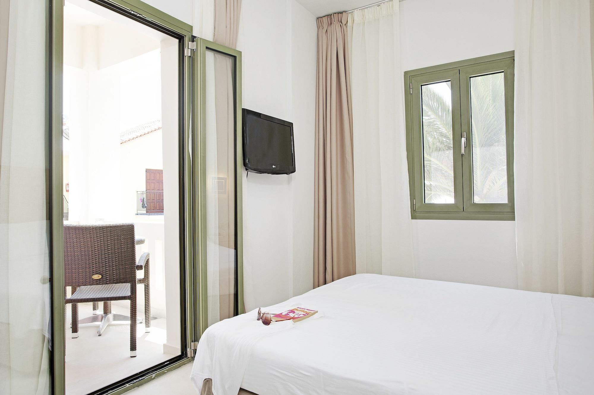 Aphrodite Samos Suites Marathókampos Extérieur photo