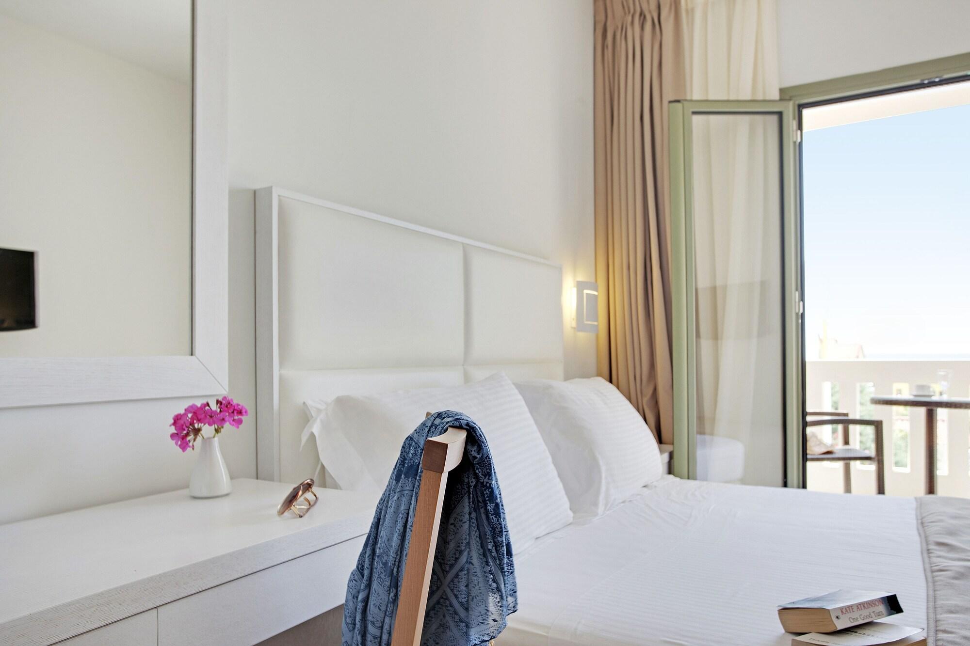 Aphrodite Samos Suites Marathókampos Extérieur photo