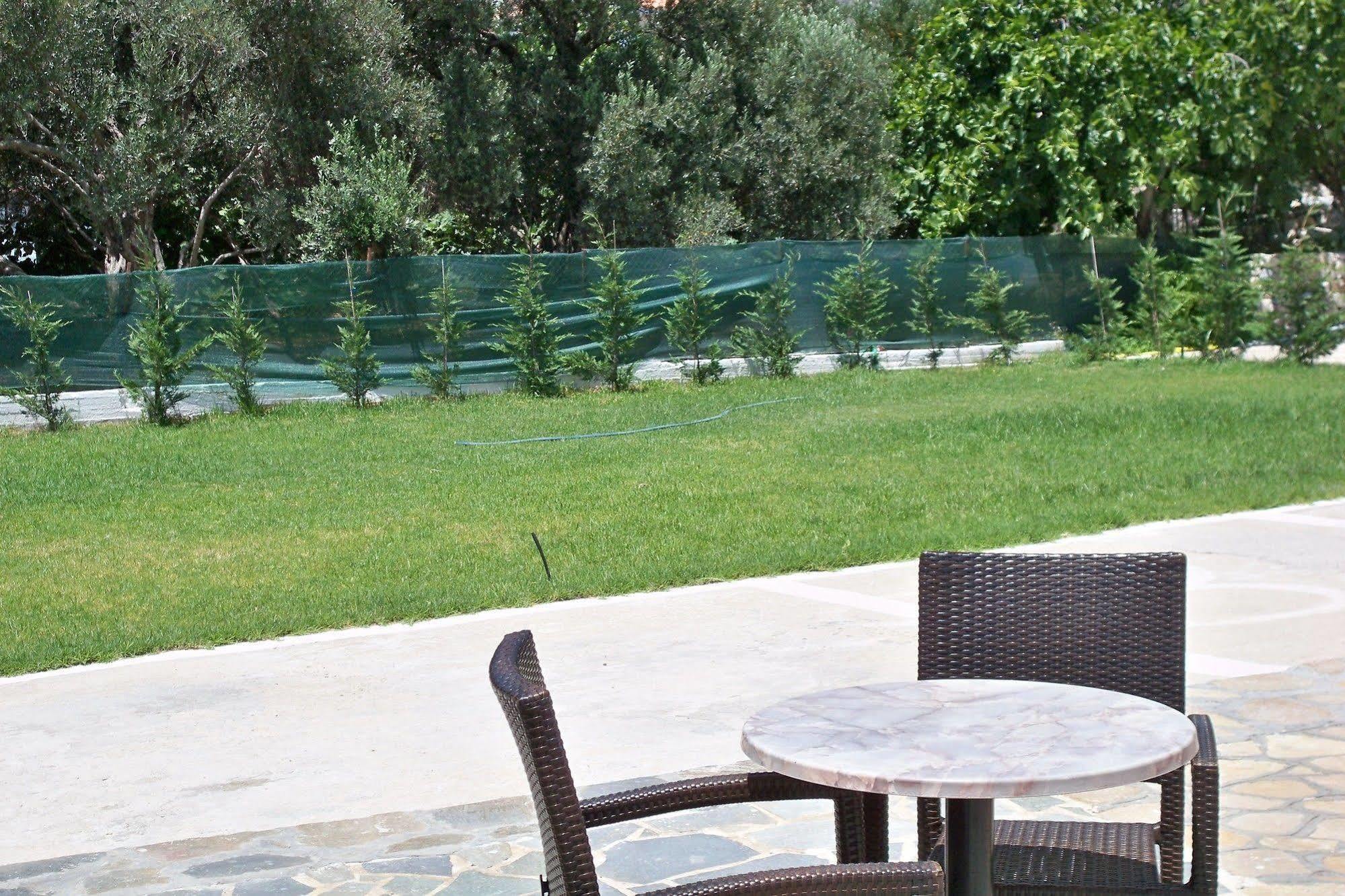 Aphrodite Samos Suites Marathókampos Extérieur photo
