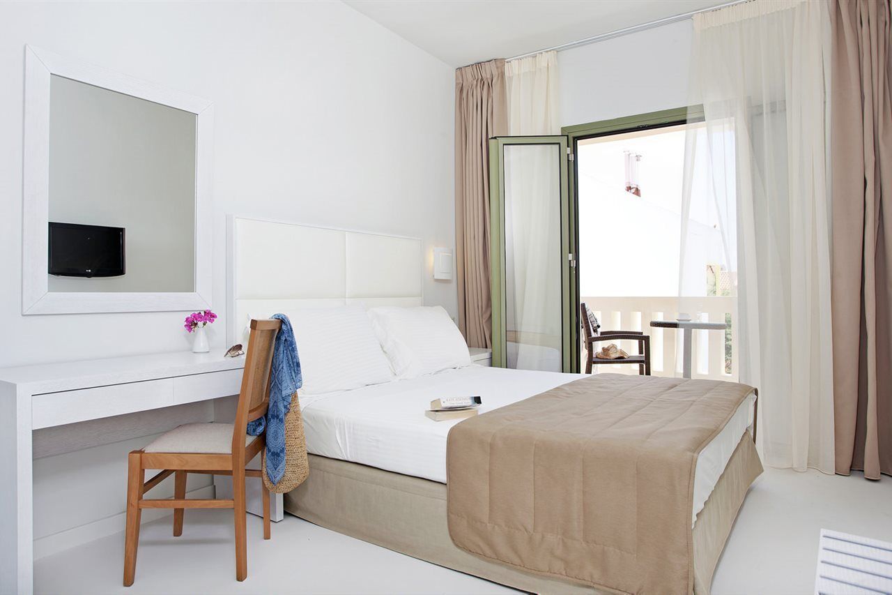 Aphrodite Samos Suites Marathókampos Extérieur photo